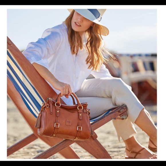 Dooney & Bourke Italy Florentine Leather Vaccetta satchel red bag - Picture 8 of 16